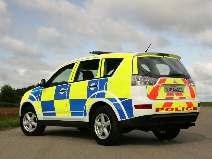  Mitsubishi Outlander UK Police Car 2007 года  (фото 5 из 6)